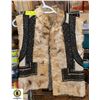 Image 1 : ANTIQUE FUR/COWHIDE VEST ÿ