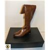 Image 1 : PAIR OF WOMENS CLEO BROWN LEATHER BOOTS