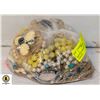 Image 1 : BAG FULL OF ESTATE VINTAGE MIX JEWELRY