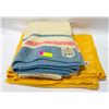 Image 1 : VINTAGE HUDSON BAY WOOL PINK, WHITE, BLUE WITH TEA