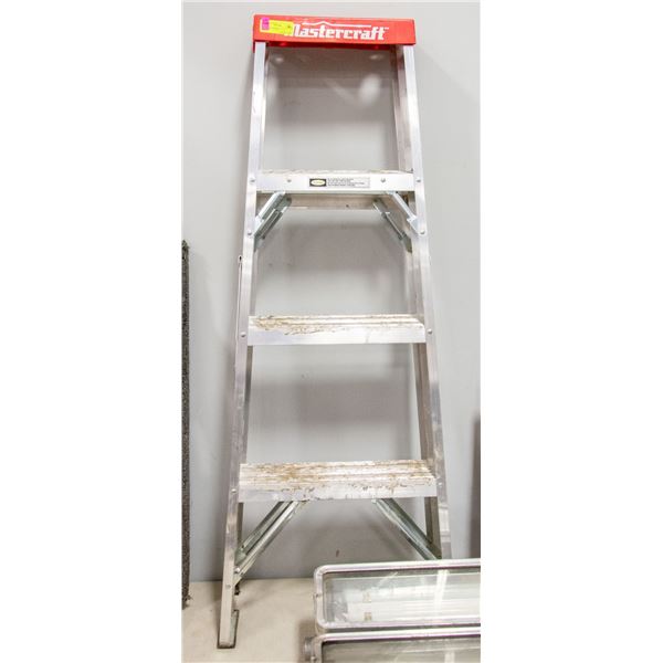 4FT STEP LADDER