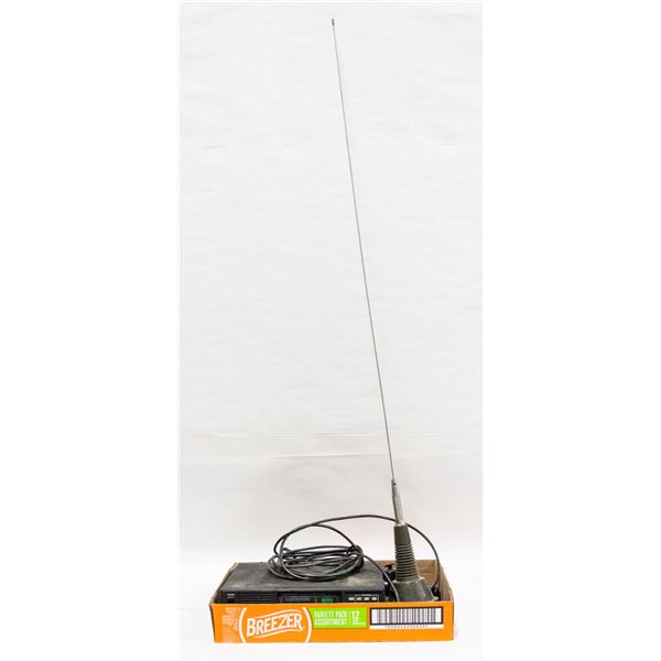 REALISTIC TRC-434 CB BASE STATION W/MIC ANTENNA