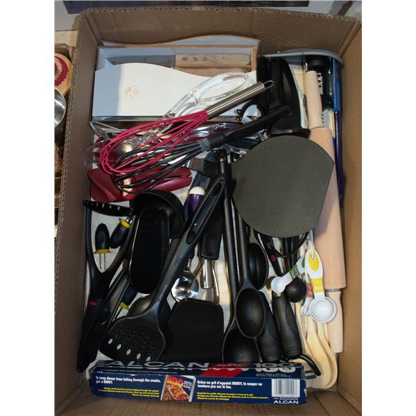 BOX WITH LARGE KITCHEN TOOL ASSORTMENT,