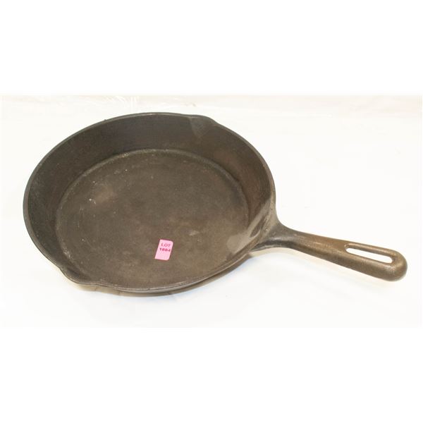 CAST IRON FRY PAN