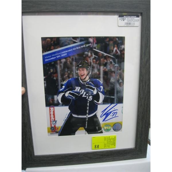 VICTOR HEDMAN SIGNED TAMPA BAY LIGHTNING FRAMED 8X10 PHOTO