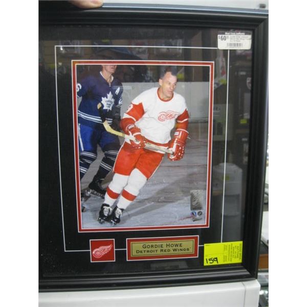 GORDIE HOWE UNSIGNED DETROIT RED WINGS FRAMED 8X10 PHOTO