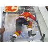 Image 2 : THEOREN FLEURY NHL SIGNED ON OUTSIDE OF PACKAGE FIGURINE (CALGARY FLAMES)