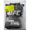 Image 1 : PAIR OF UFC SIGNED FIGHT GLOVES - MAYNARD - SZ L