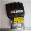 Image 1 : JON JONES SIGNED MMA GLOVE