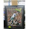 Image 1 : TERRELL OWENS "T.O." SIGNED DALLAS COWBOYS FRAMED PHOTO