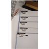 Image 2 : 5 LG. SIGNED HOCKEY PHOTOS