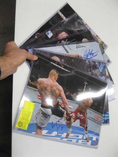 6 SIGNED UFC PHOTOS - Dodds Auction