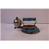 Image 3 : Vintage Coleman Gas Iron