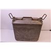 Image 3 : 1945 Canadian Military Hay Box (Field Ration Container)