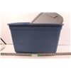 Image 1 : *Plastic Bin with Lid