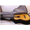 Image 2 : *Carlos TC-80 Guitar in Soft Case