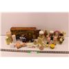 Image 1 : (23) Assorted Collectible Avon Bathroom Items