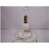 Image 2 : (3) Lamps- The one with bulb works,other 2 are untested