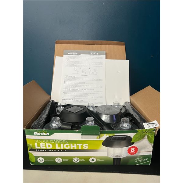 Lot of 1 8Pack Solar LED Garden/Lawn Lights