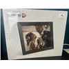 Image 1 : Lot of 1 Nixplay 15-Inch Smart Digital Wi-Fi Photo Frame - Black