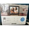 Image 2 : Lot of 1 Nixplay 15-Inch Smart Digital Wi-Fi Photo Frame - Black