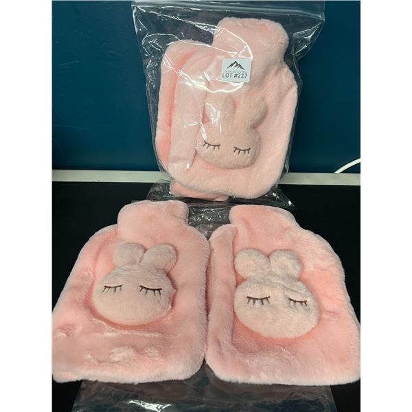 Lot of 2 Augot 2PCS Hot Water Bottles (900mL) w/ Pink Plush Covers (4pcs total)