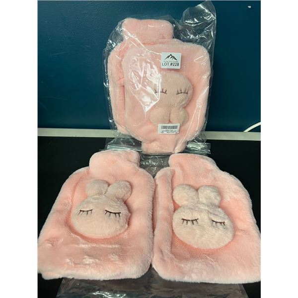 Lot of 2 Augot 2PCS Hot Water Bottles (900mL) w/ Pink Plush Covers (4pcs total)