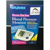 Image 1 : Lot of 1 Deluxe One Step Blood Pressure Monitor