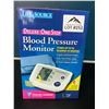 Image 1 : Lot of 1 Deluxe One Step Blood Pressure Monitor