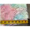 Image 4 : Lot of 1 Soft Rainbow Fuzzy/Shaggy Area Rug Carpet - 6FT x 4FT