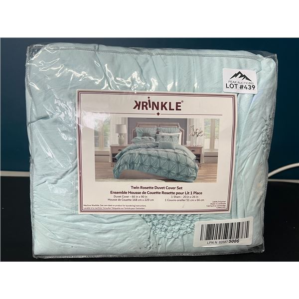 Lot of 1 Twin Size Duvet Cover Set - Light Blue