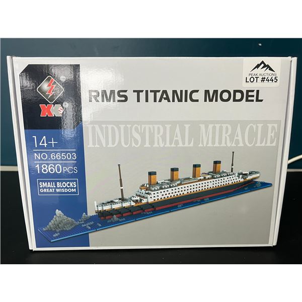 Lot of 1 Buildable Titanic Model - 1860 PCS