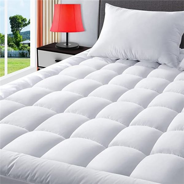 Lot of 1 Queen Size Mattress Pad