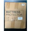 Image 1 : Lot of 1 Queen Size Mattress Protector