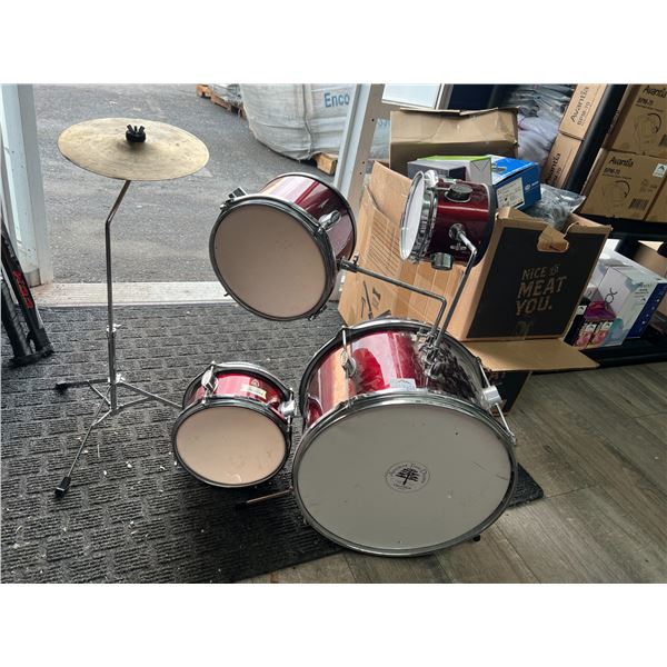 Lot of 1 Kids Drum Set (*Used)