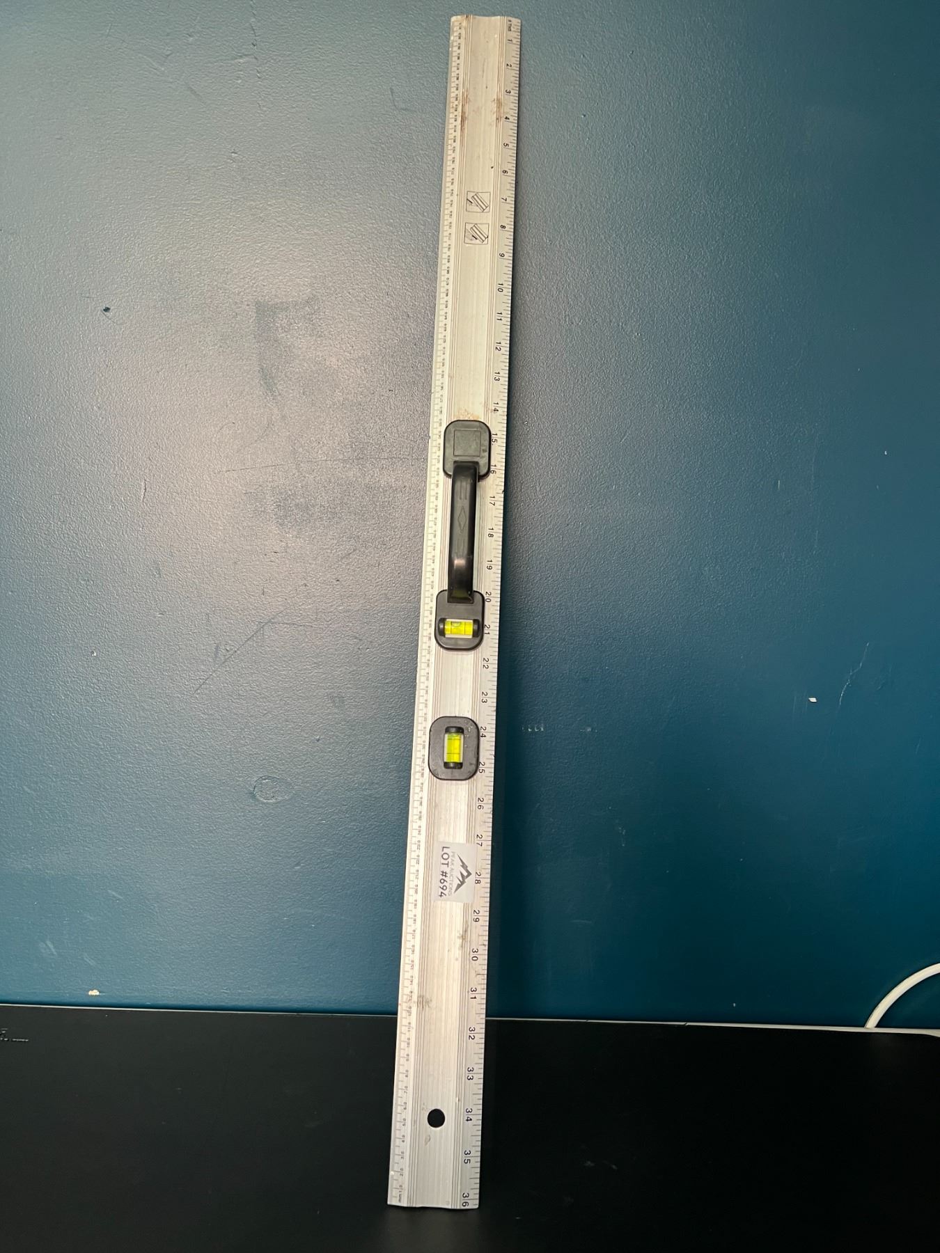 Lot of 1 Straight Edge Level Tool (*Used)