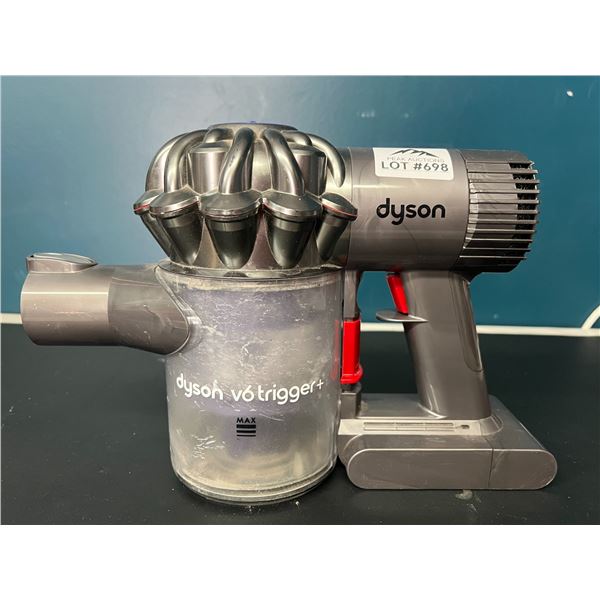 Lot of 1 Dyson V6 Trigger Vacuum w/ Battery (*Used)