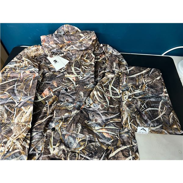 Lot of 1 Camo Woodland Rain Suit (Size S)