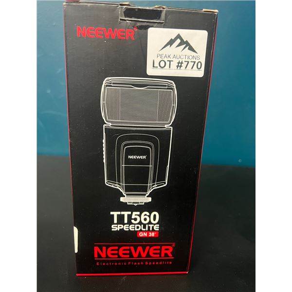Lot of 1 Neewer TT560 SpeedLite GN38