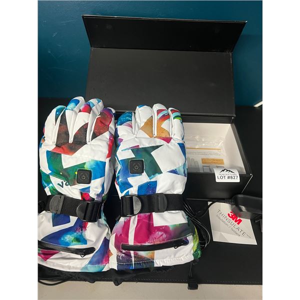 Lot of 1 Pair of Heated Gloves w/ Powerbanks