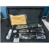 Image 1 : Lot of 1 Musical Clarinet w/ Case