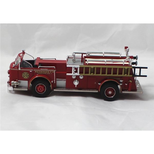 Corgi American LaFrance 700 Series Open Cab with Canopy