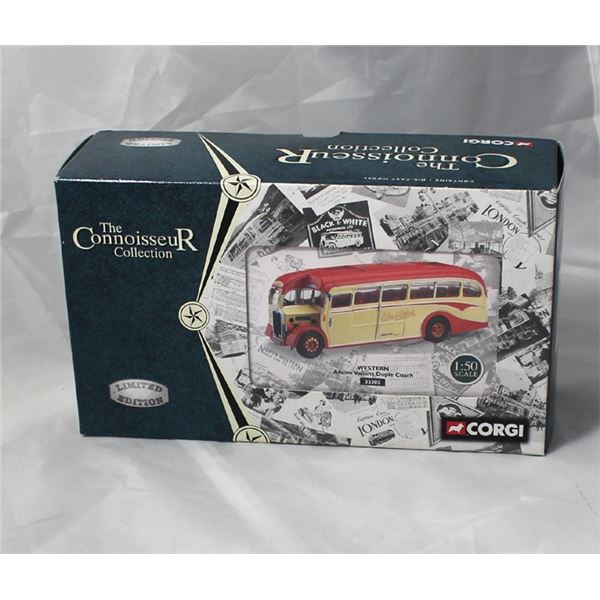Corgi The Connoisseur Collection Western Albion Valiant Duple Coach