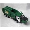 Image 4 : 1st Gear Front Loading Garbage Truck