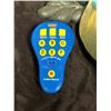 Image 2 : Squawkers McCaw Furreal programmable interactive parrot w/ remote
