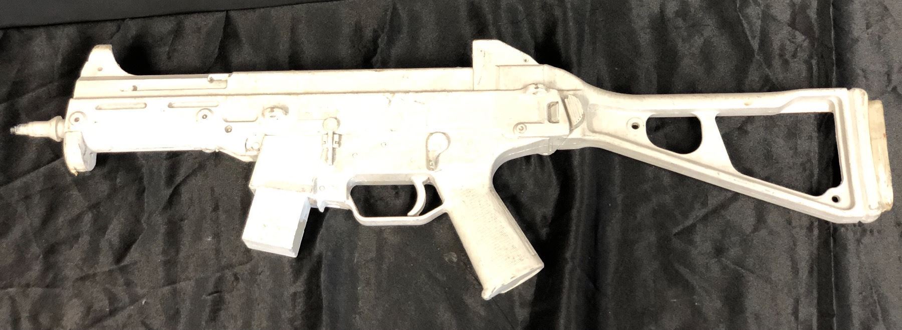 Custom-made 3D printed UMP submachine airsoft gun prop