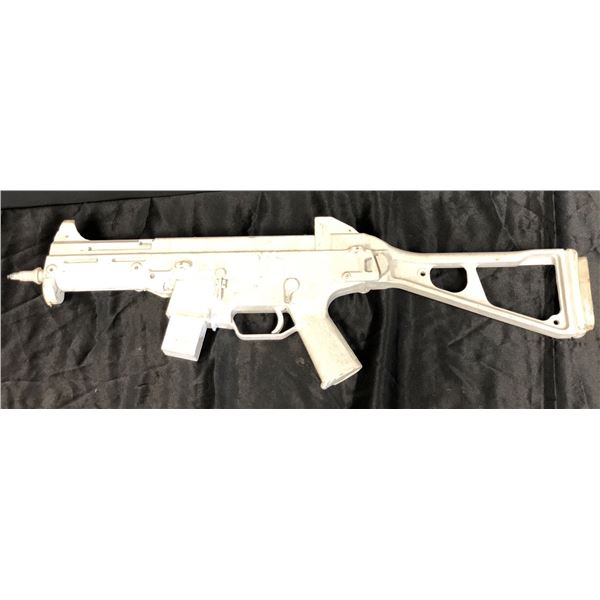 Custom-made 3D printed UMP submachine airsoft gun prop