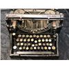 Image 2 : Vintage prop Underwood Standard Typewriter