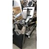 Image 2 : Customizable torture chair Sci-fi set dec prop