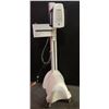 Image 1 : Portable vein viewer vascular machine (plugged in, working) THIS LOT IS LOCATED AT 2306 Madison Ave,